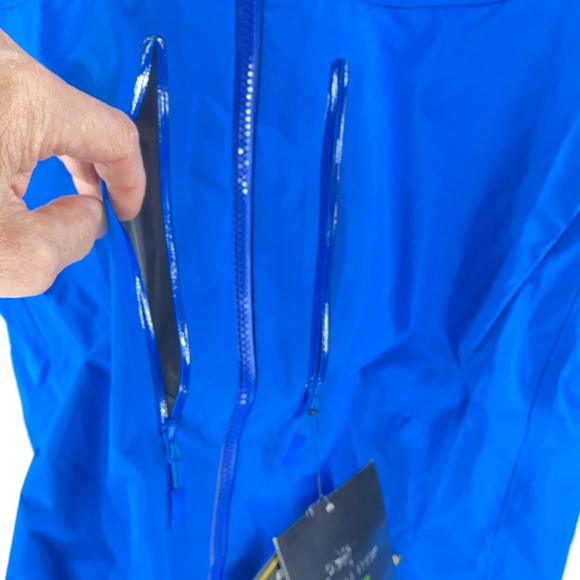 Arc'teryx Traverse Jacket Blue Goretex Pro Light Shell Men L Hooded Full Zip NEW - Picture 15 of 16